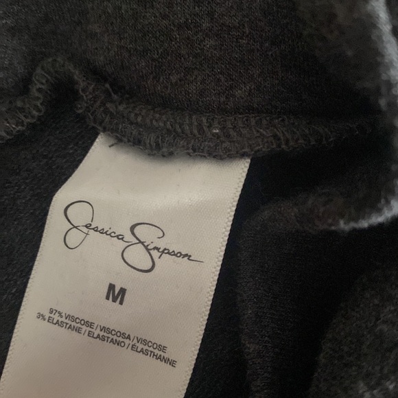 Jessica Simpson skirt. Size medium - Picture 4 of 4